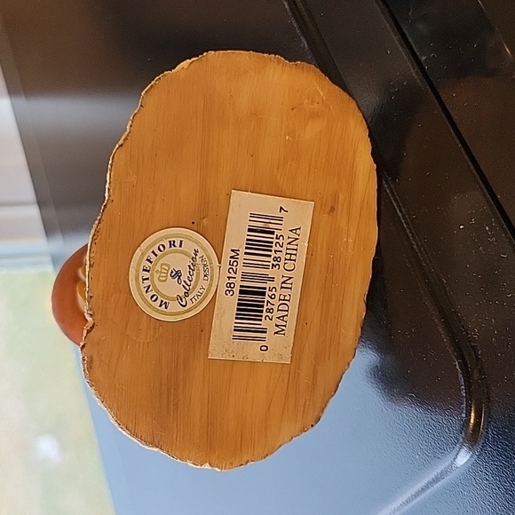 Montefiori little girl on beach Figurine - Picture 6 of 6